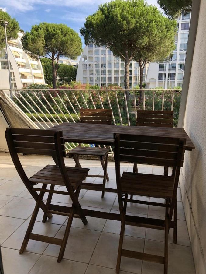 Superbe Appartement Climatise A 3 Min De La Mer Ла-Гранд-Мот Экстерьер фото